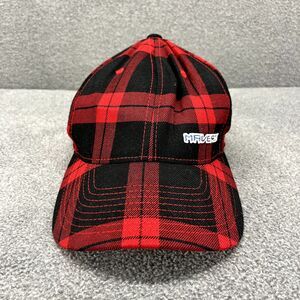 FlexFit by Yupoong Maverick Hat S M Black Red Plaid No Limit Cap